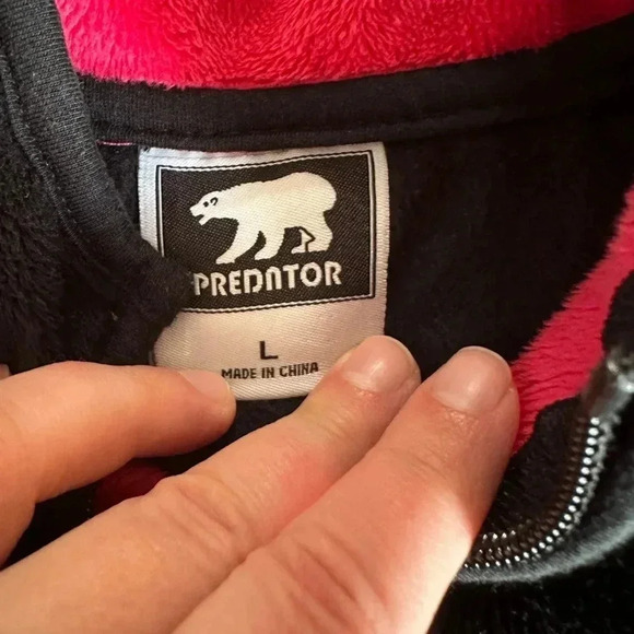Predator size large black vest - Picture 2 of 3